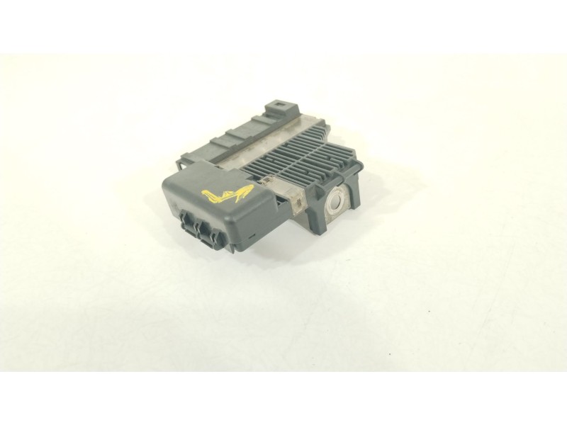 Recambio de caja reles / fusibles para nissan qashqai i (j10, nj10) 1.5 dci referencia OEM IAM 24011EY00B  