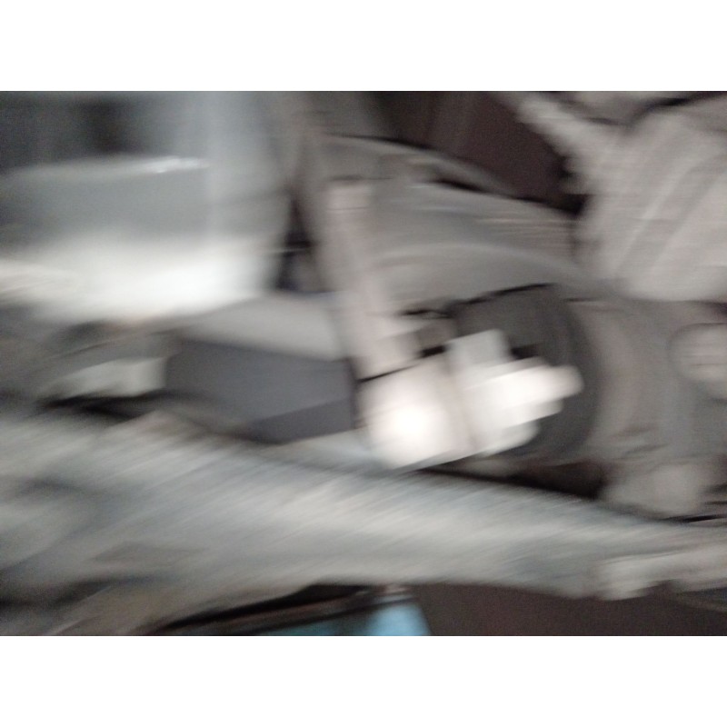 Recambio de transmision delantera izquierda para peugeot 208 i (ca_, cc_) 1.2 vti 82 referencia OEM IAM 9803959580  