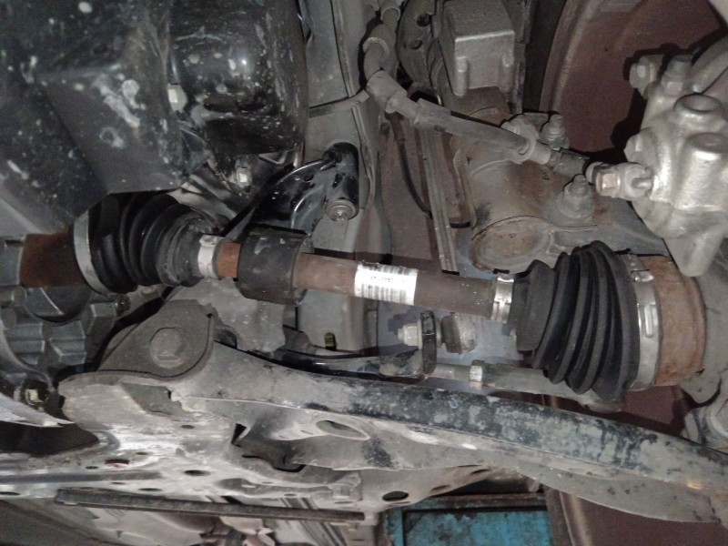 Recambio de transmision delantera izquierda para ford b-max (jk) 1.6 tdci referencia OEM IAM CV173B437AF  