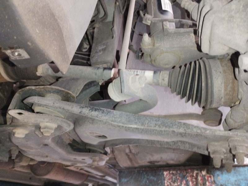 Recambio de transmision delantera izquierda para citroën c3 ii (sc_) 1.2 vti 82 referencia OEM IAM 9801388580  