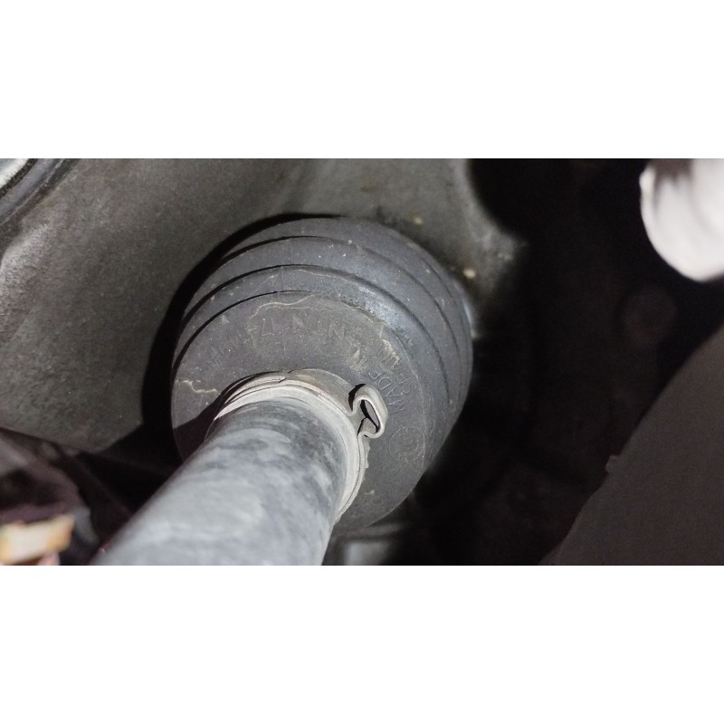 Recambio de transmision delantera izquierda para citroën c3 ii (sc_) 1.4 vti 95 referencia OEM IAM 9801388580  