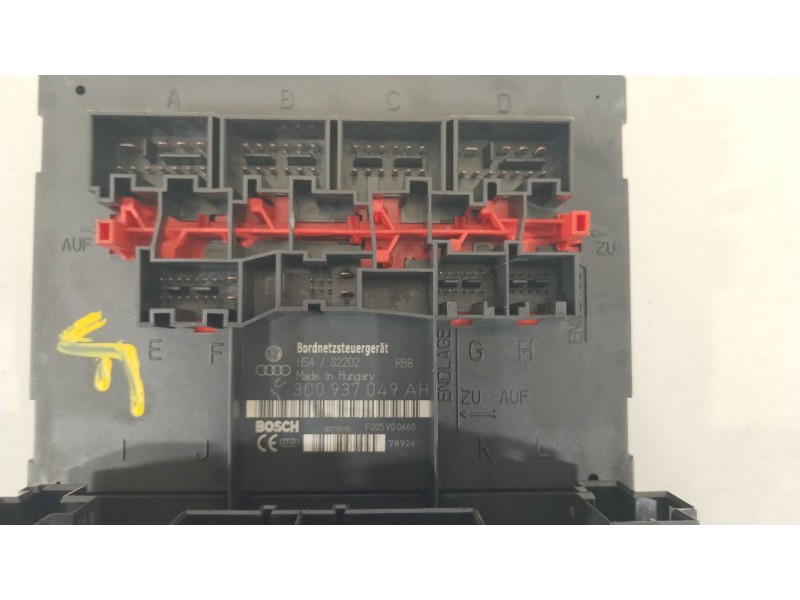 Recambio de caja reles / fusibles para volkswagen golf v (1k1) 1.4 16v referencia OEM IAM 3C0937049AH F005V0660 