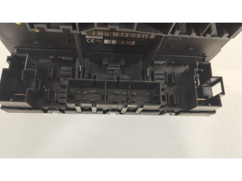 Recambio de caja reles / fusibles para volkswagen golf v (1k1) 1.4 16v referencia OEM IAM 3C0937049AH F005V0660 