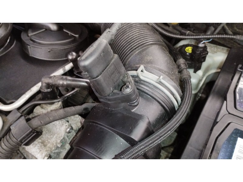 Recambio de caudalimetro para volkswagen passat b6 (3c2) 2.0 tdi referencia OEM IAM 074906461B 0281002461 