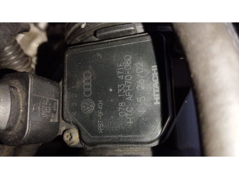 Recambio de caudalimetro para audi a4 b6 descapotable (8h7) 2.4 referencia OEM IAM 078133471E  
