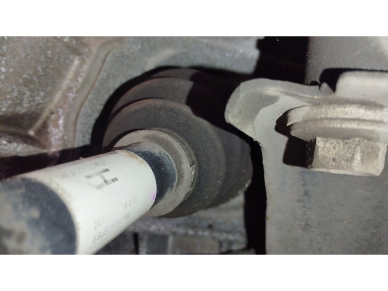 Recambio de transmision delantera izquierda para toyota auris hybrid active referencia OEM IAM 4342002A60C  