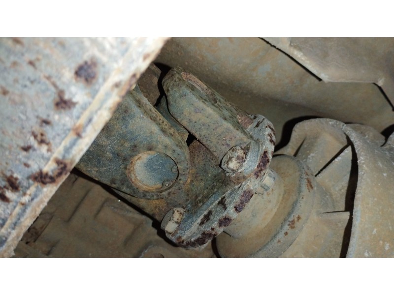 Recambio de transmision central delantera para nissan pathfinder iii (r51) 2.5 dci 4wd referencia OEM IAM 37200EB300  