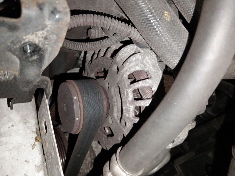 Recambio de alternador para dacia sandero ii (b8_) 1.5 dci referencia OEM IAM 231002949R  
