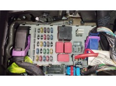 Recambio de caja reles / fusibles para lancia ypsilon (843_) 1.2 (843.axb1a) referencia OEM IAM 51734379 437DB5P9D 501210050070