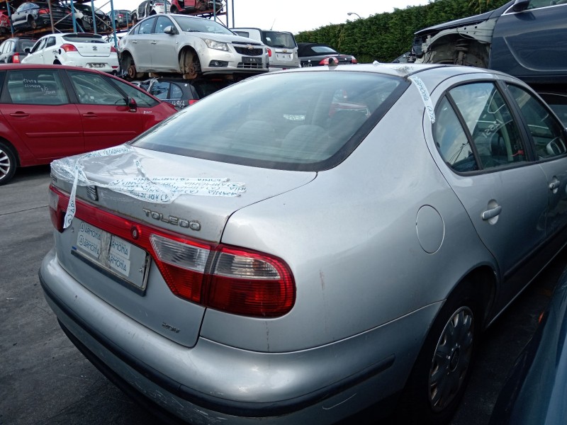 seat toledo ii (1m2) del año 2000