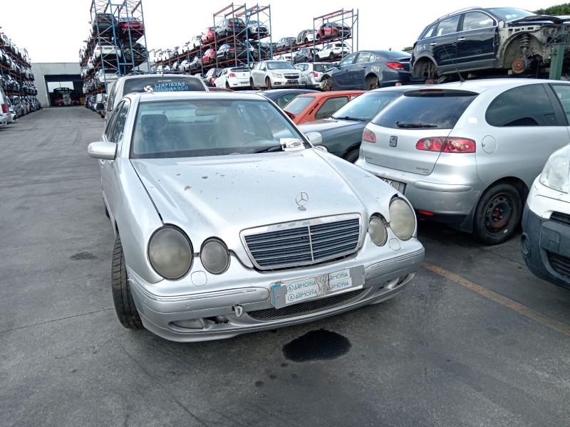 mercedes-benz clase e (w210) del año 2005
