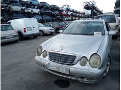 mercedes-benz clase e (w210) del año 2005 2