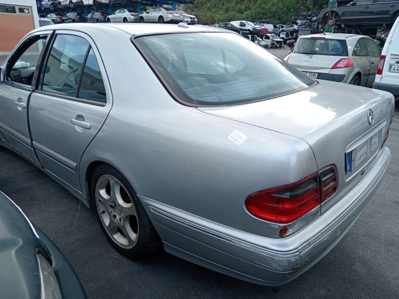mercedes-benz clase e (w210) del año 2005