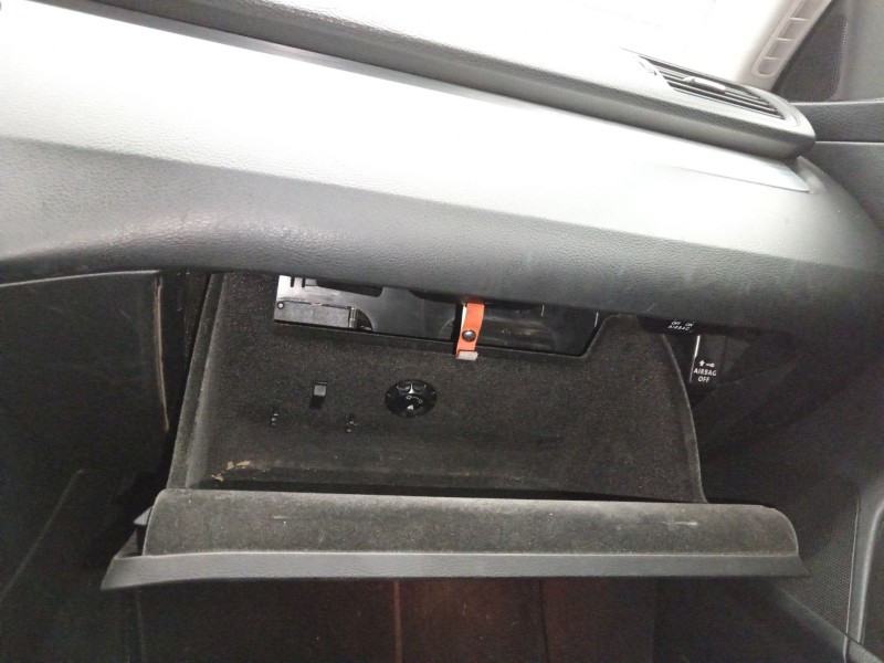 Recambio de guantera para volkswagen passat b6 (3c2) 2.0 tdi 16v referencia OEM IAM   