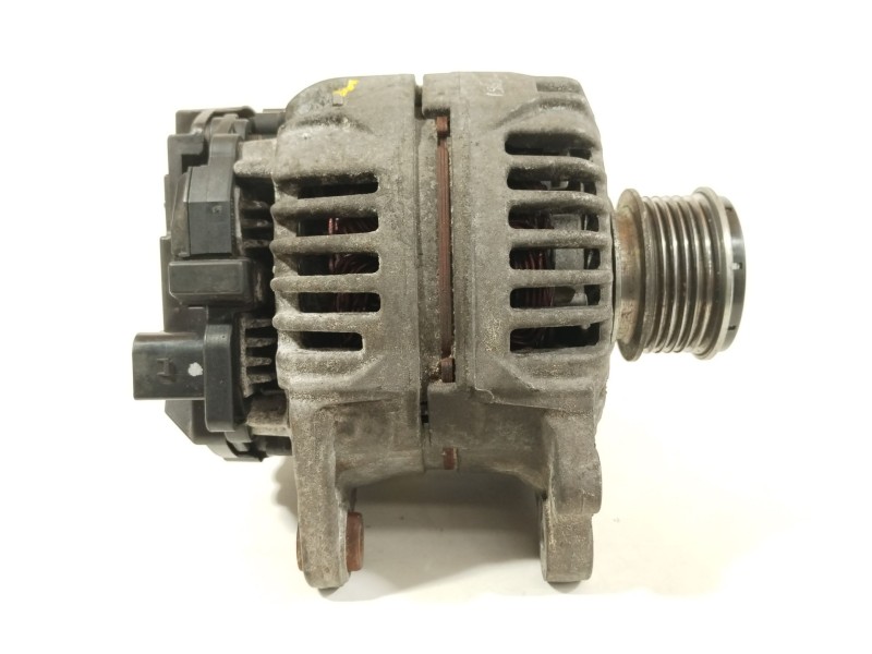 Recambio de alternador para seat leon (1m1) 1.9 tdi referencia OEM IAM 038903023L 0124325001390 