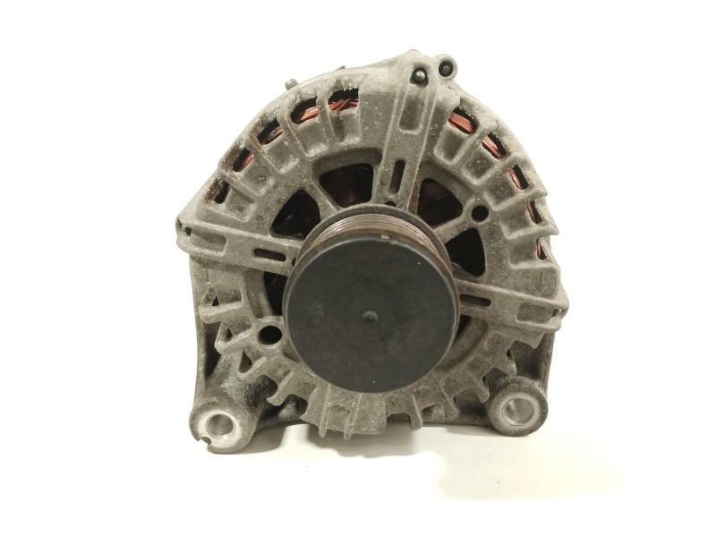 Recambio de alternador para bmw 1 (f20) 116 d referencia OEM IAM 7823343 FG18S045 