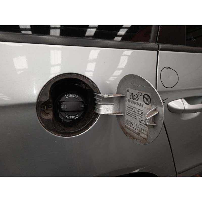 Recambio de tapa exterior combustible para volkswagen passat b6 (3c2) 2.0 tdi 16v referencia OEM IAM   