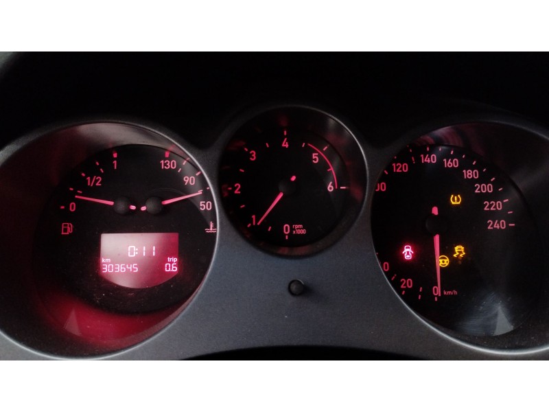 Recambio de cuadro instrumentos para seat toledo iii (5p2) 2.0 tdi referencia OEM IAM 5P0920823BX  