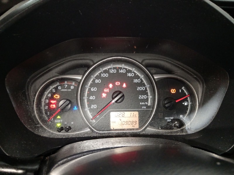 Recambio de cuadro instrumentos para toyota yaris (_p13_) 1.0 (ksp130_) referencia OEM IAM   