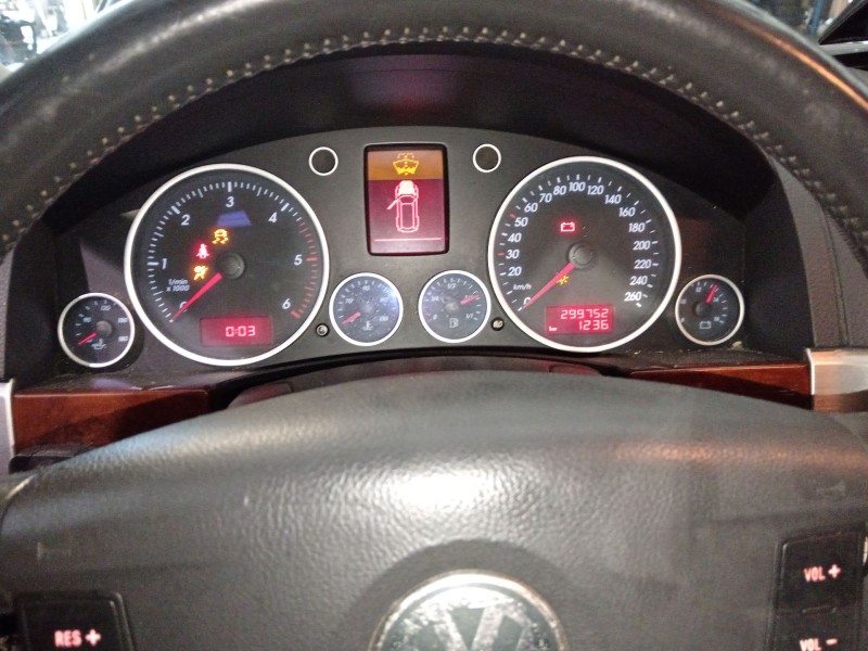 Recambio de cuadro instrumentos para volkswagen touareg (7la, 7l6, 7l7) 2.5 r5 tdi referencia OEM IAM   