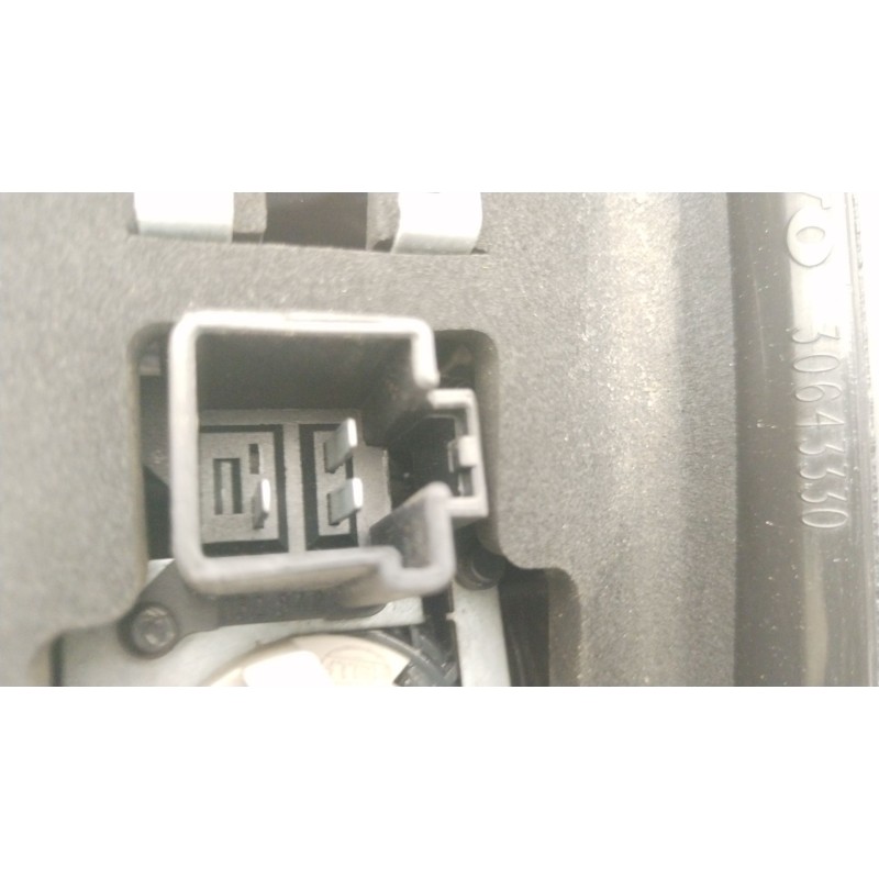 Recambio de piloto trasero izquierdo para volvo xc70 i cross country (295) d5 xc awd referencia OEM IAM 30643330  