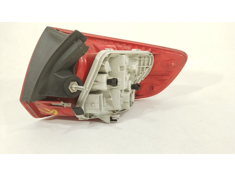 Recambio de piloto trasero izquierdo para audi a3 sportback (8pa) 2.0 tdi 16v referencia OEM IAM 8P4945095C  