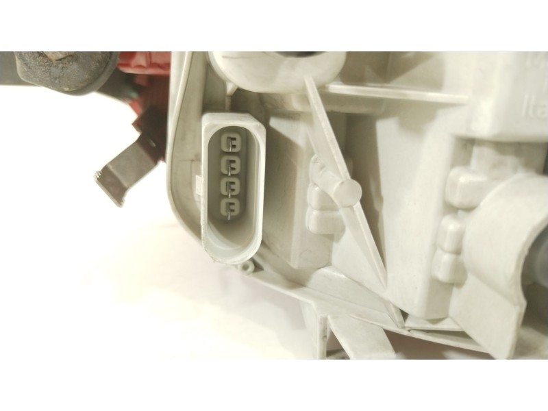 Recambio de piloto trasero izquierdo para audi a3 (8p1) 2.0 tdi 16v referencia OEM IAM 8P4945095C  