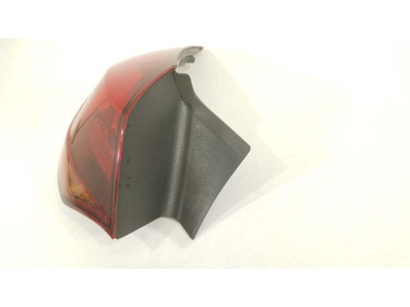 Recambio de piloto trasero izquierdo para opel astra j (p10) 2.0 cdti (68) referencia OEM IAM 13319949  
