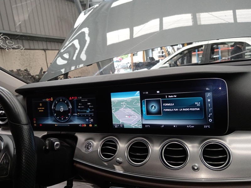 Recambio de cuadro instrumentos para mercedes-benz clase e (w213) e 220 d (213.004) referencia OEM IAM A2135407258  