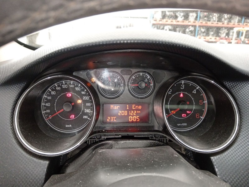 Recambio de cuadro instrumentos para fiat bravo ii (198_) 1.9 d multijet (198axb1a) referencia OEM IAM   