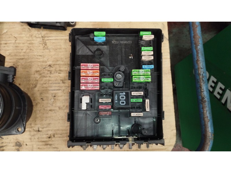 Recambio de caja reles / fusibles para seat toledo iii (5p2) 2.0 tdi referencia OEM IAM 1K0937125A  