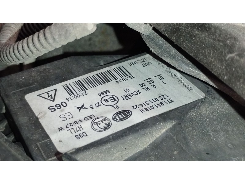 Recambio de faro derecho para skoda superb ii (3t4) 2.0 tdi 16v referencia OEM IAM 3T1941018H  