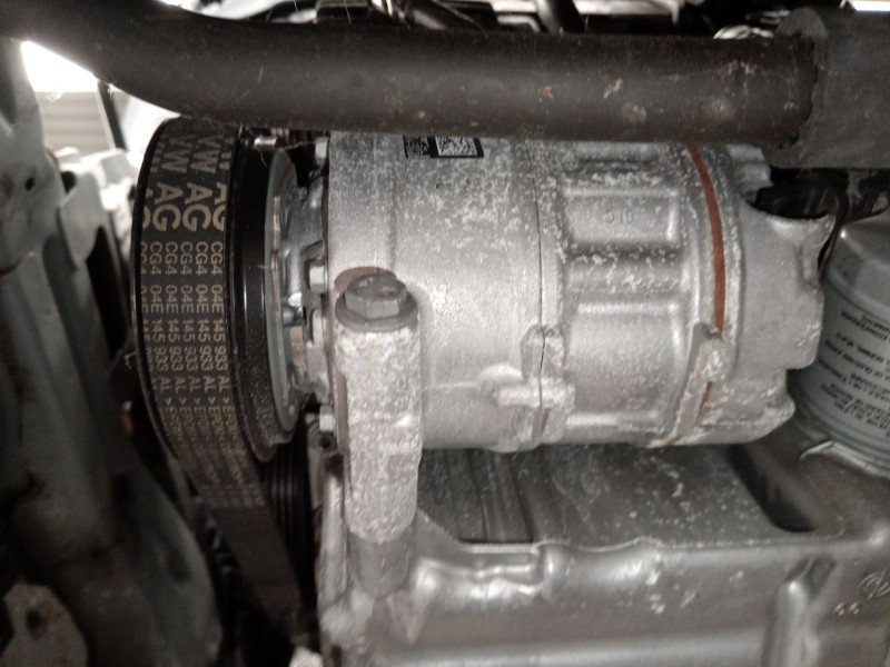 Recambio de compresor aire acondicionado para seat ibiza v (kj1, kjg) 1.0 tsi referencia OEM IAM 3Q0816803D  