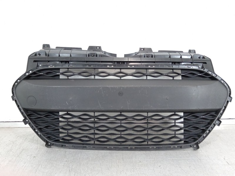 Recambio de rejilla paragolpes delantero para hyundai i10 ii (ba, ia) 1.0 referencia OEM IAM 86569B9000  