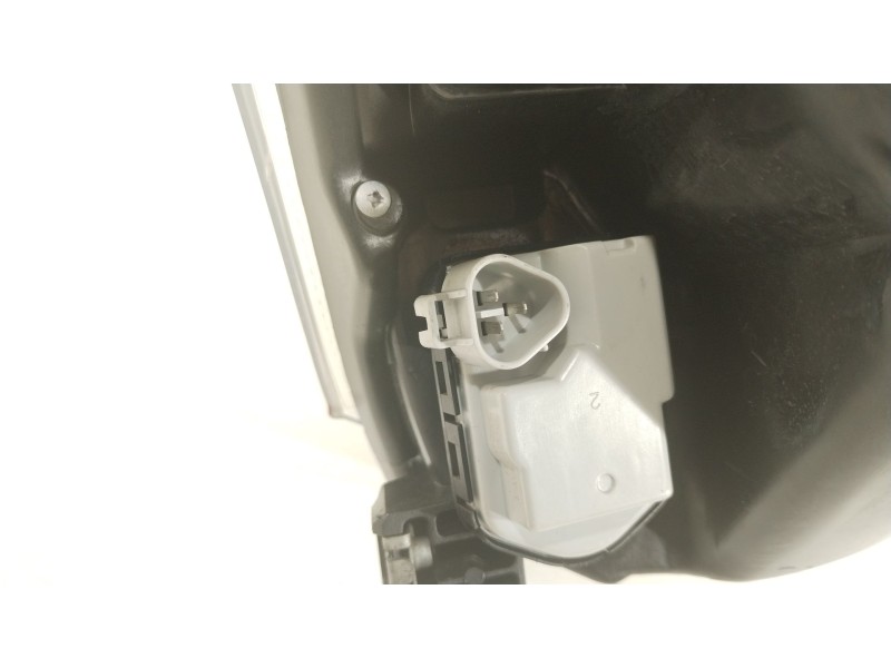 Recambio de faro izquierdo para toyota avensis station wagon (_t27_) 2.2 d-4d (adt271_) referencia OEM IAM 8117005311  