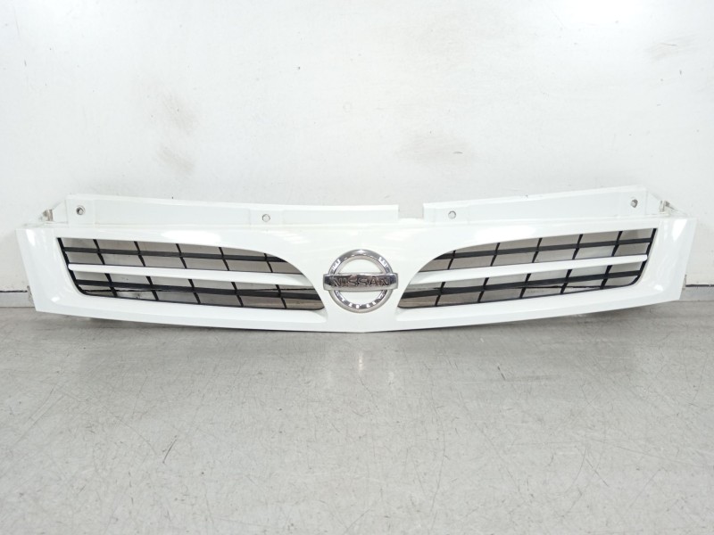 Recambio de rejilla delantera para nissan interstar furgoneta (x70) dci 80 referencia OEM IAM 8200233587 8200233586 
