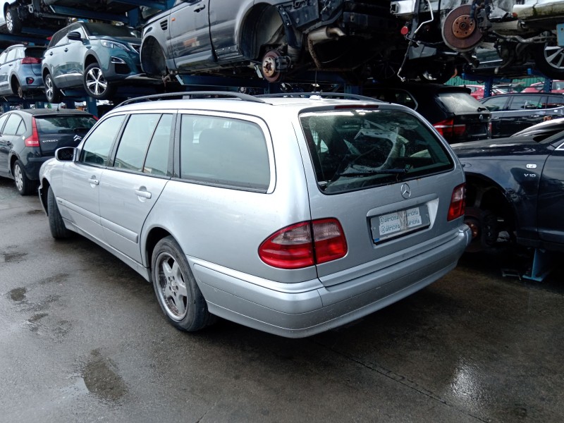 mercedes-benz clase e t-model (s210) del año 2003