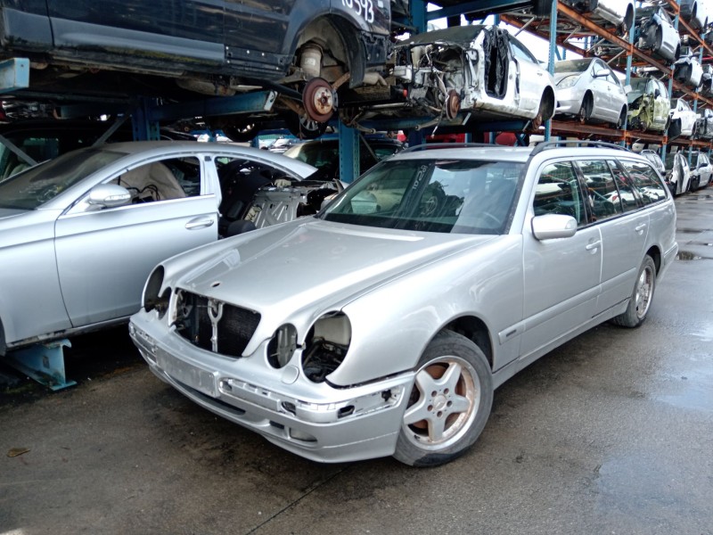 mercedes-benz clase e t-model (s210) del año 2003