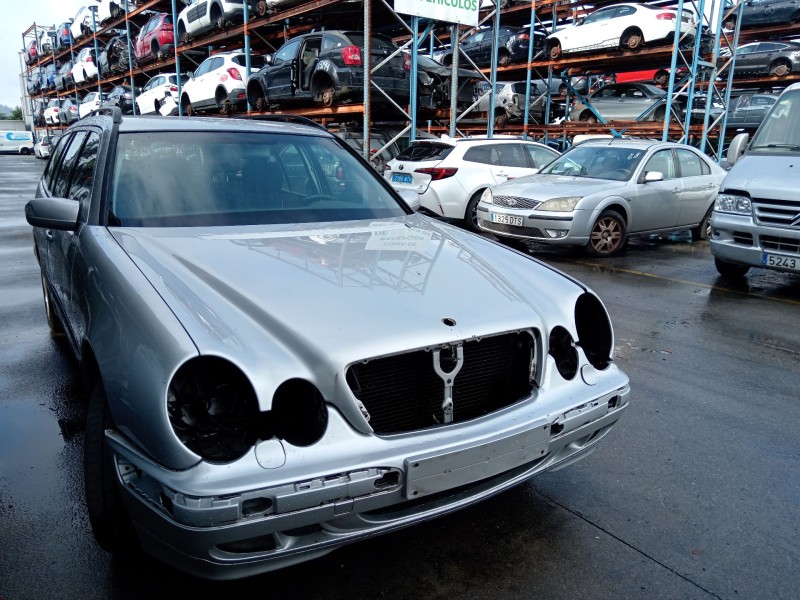 mercedes-benz clase e t-model (s210) del año 2003