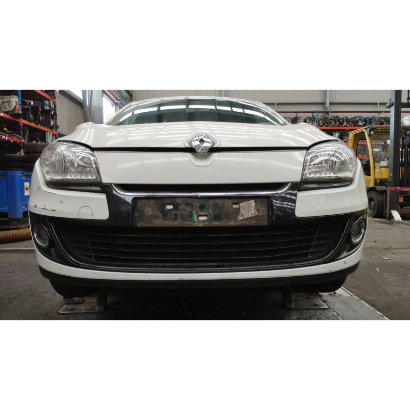 Recambio de paragolpes delantero para renault megane iii hatchback (bz0/1_, b3_) 1.5 dci (bz0c) referencia OEM IAM   