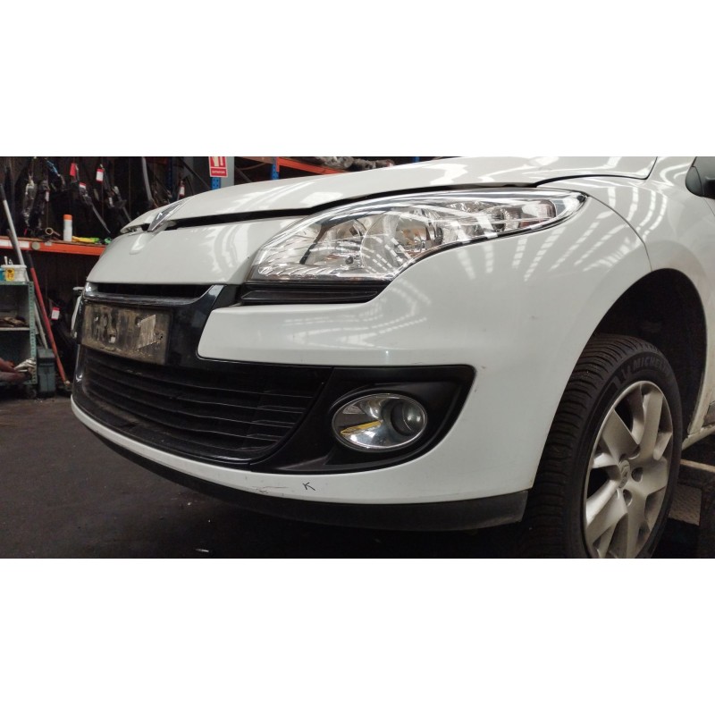 Recambio de paragolpes delantero para renault megane iii hatchback (bz0/1_, b3_) 1.5 dci (bz0c) referencia OEM IAM   