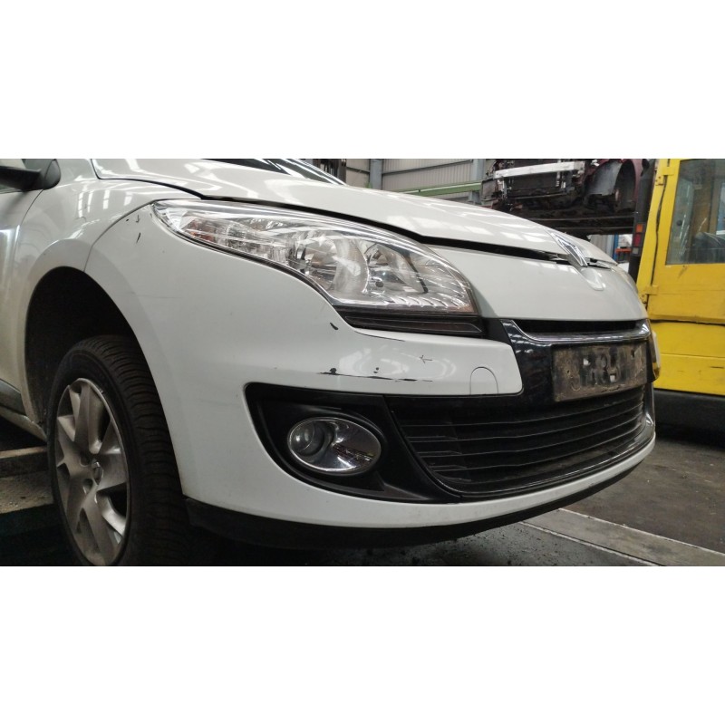 Recambio de paragolpes delantero para renault megane iii hatchback (bz0/1_, b3_) 1.5 dci (bz0c) referencia OEM IAM   
