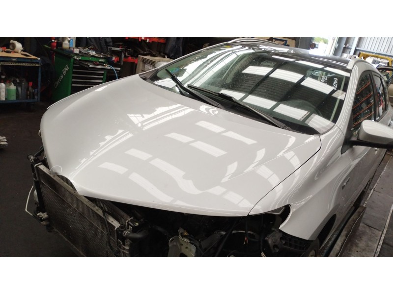 Recambio de capot para toyota auris (_e18_) 1.8 hybrid (zwe186_) referencia OEM IAM   