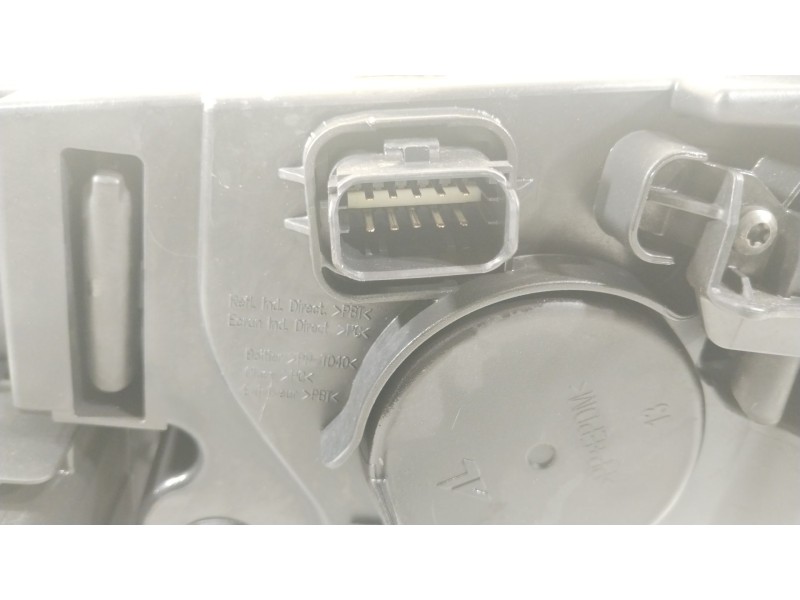Recambio de faro derecho para citroën c4 ii (nc_) 1.6 hdi 90 referencia OEM IAM 9687304480 09G13T3 