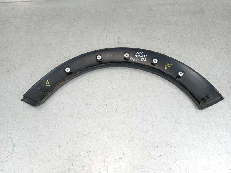 Recambio de aletin trasero derecho para mini mini (r50, r53) cooper referencia OEM IAM 51131505868  