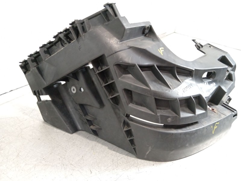 Recambio de molduras delanteras para nissan primastar furgoneta (x83) 2.0 dci 115 referencia OEM IAM 620340102R 93857536 