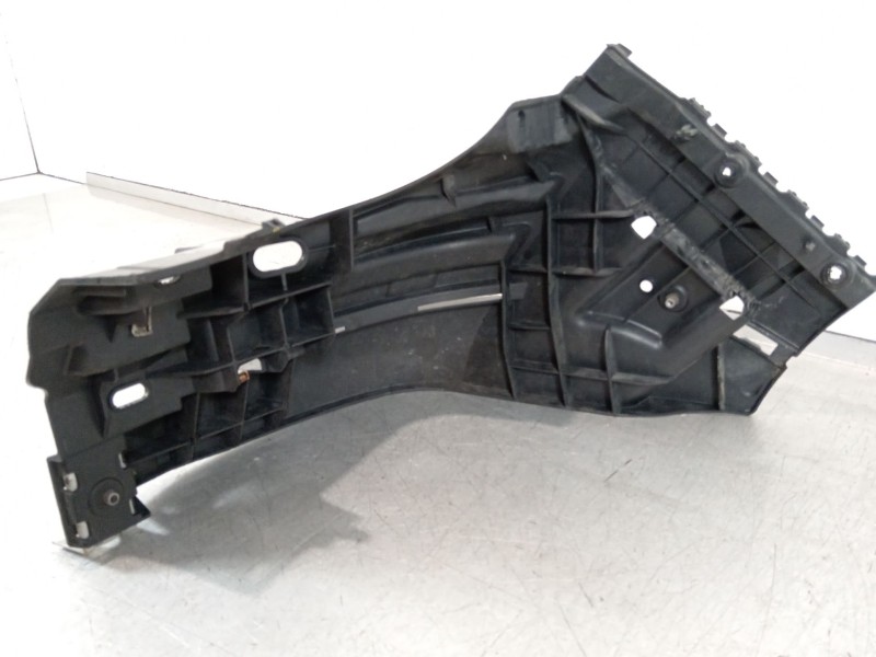 Recambio de molduras delanteras para nissan primastar furgoneta (x83) 2.0 dci 115 referencia OEM IAM 620340102R 93857536 