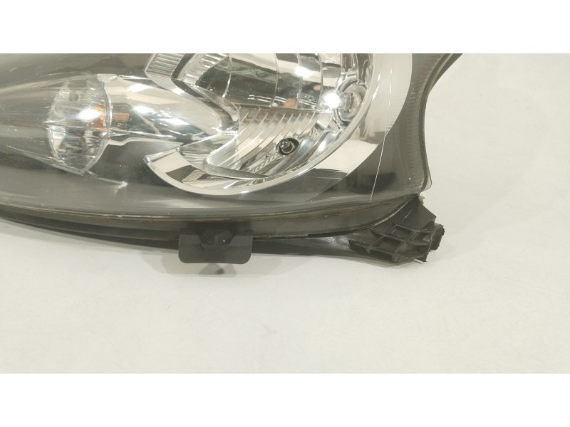 Recambio de faro izquierdo para toyota aygo (_b1_) 1.0 (kgb10_) referencia OEM IAM 811700H011 811700H010 