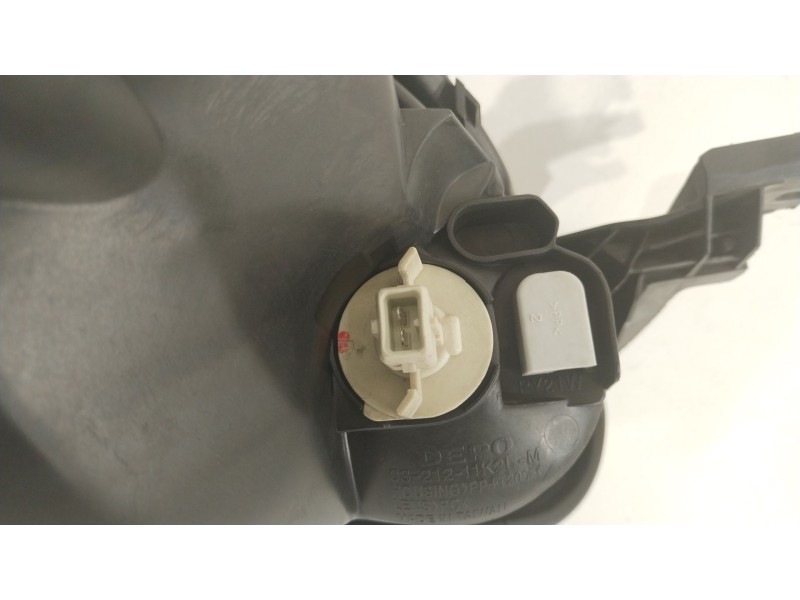 Recambio de faro izquierdo para toyota aygo (_b1_) 1.0 (kgb10_) referencia OEM IAM 811700H011 811700H010 