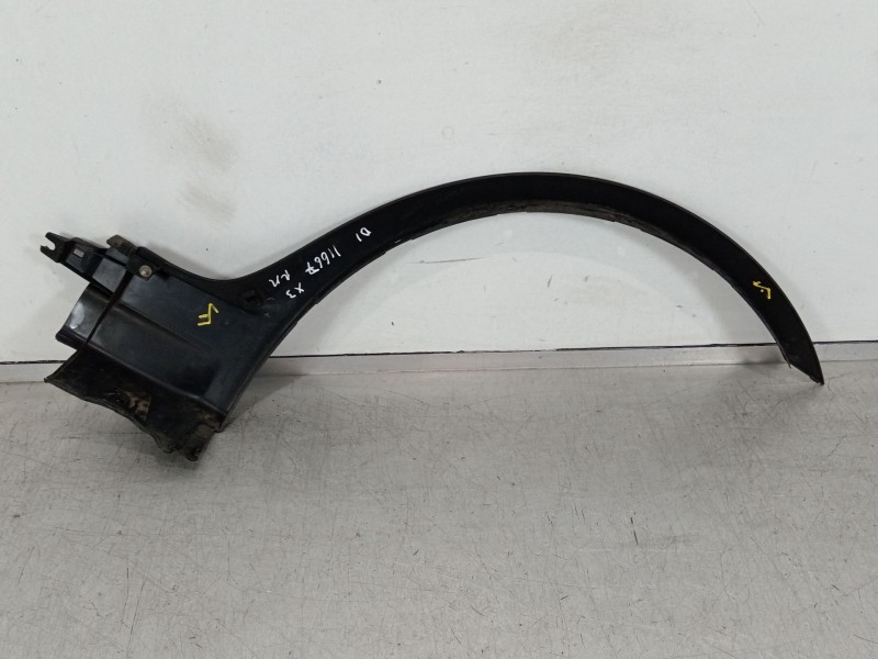 Recambio de aletin delantero izquierdo para bmw x3 (e83) 2.0d referencia OEM IAM 51773405817 517734058173 12125313
